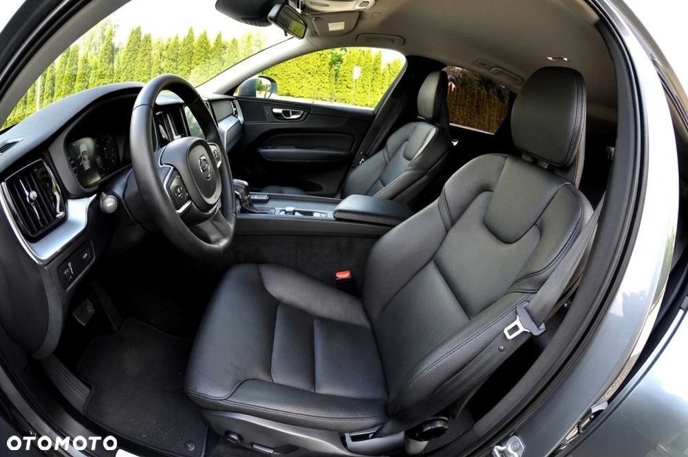Volvo XC 60 D4 AWD Momentum - 21