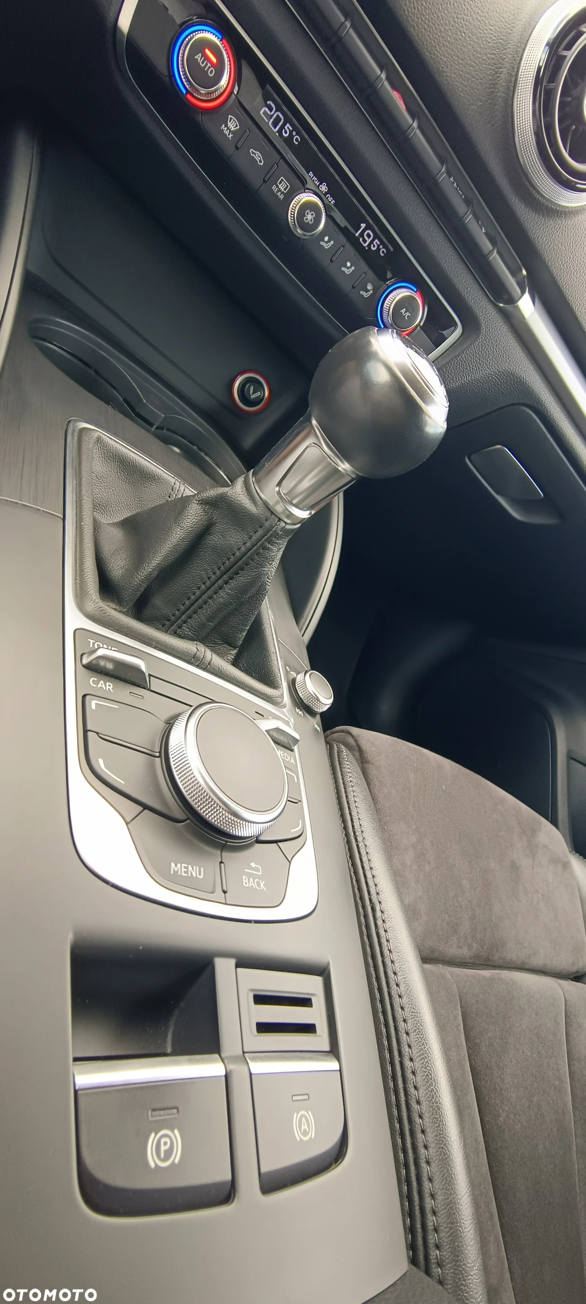 Audi A3 1.4 TFSI Ambiente - 24