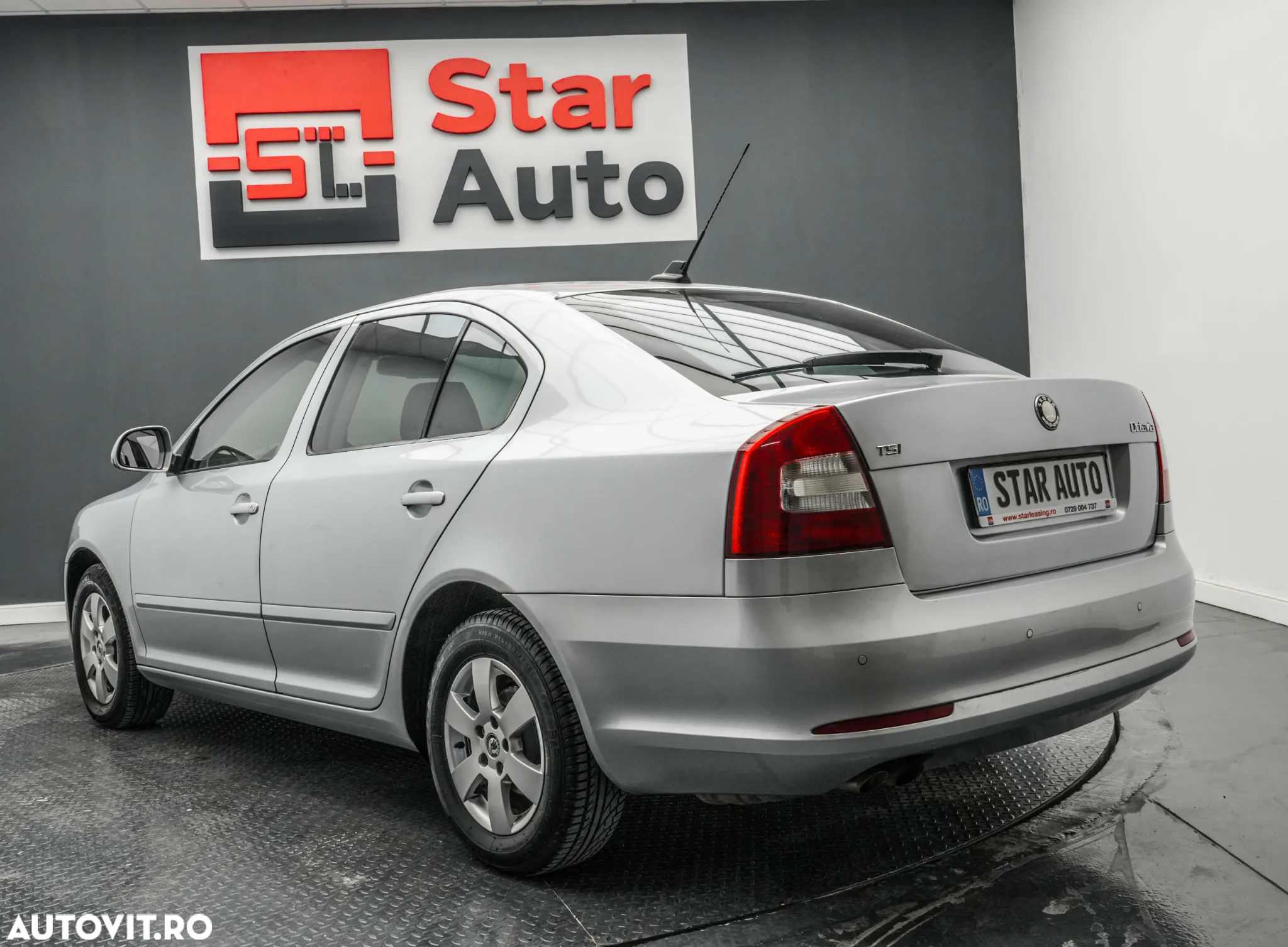 Skoda Octavia 1.4 TSI Bussiness - 4
