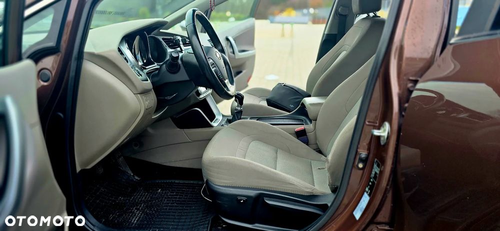 Kia Ceed 1.6 GDI L - 22