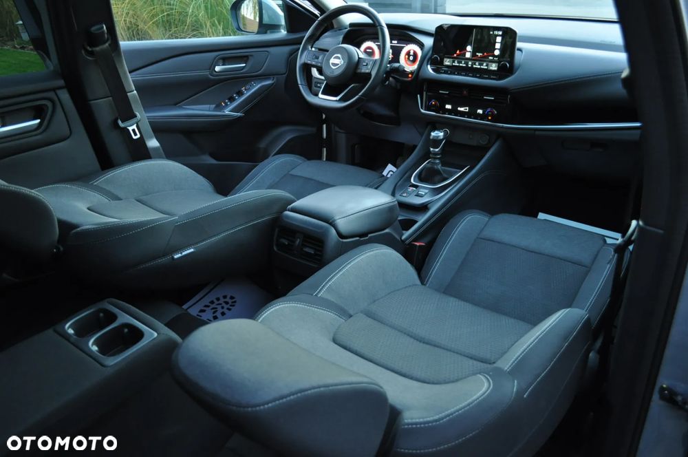 Nissan Qashqai 1.3 DIG-T N-CONNECTA - 37