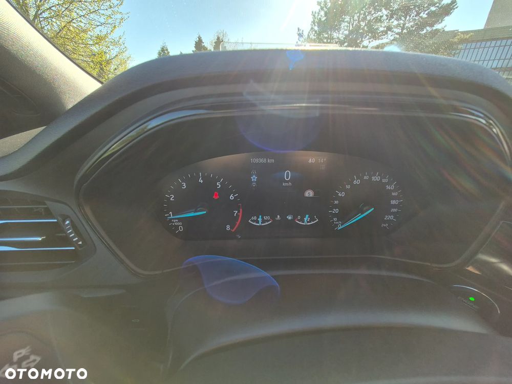 Ford Focus 1.5 EcoBoost ST-Line - 16