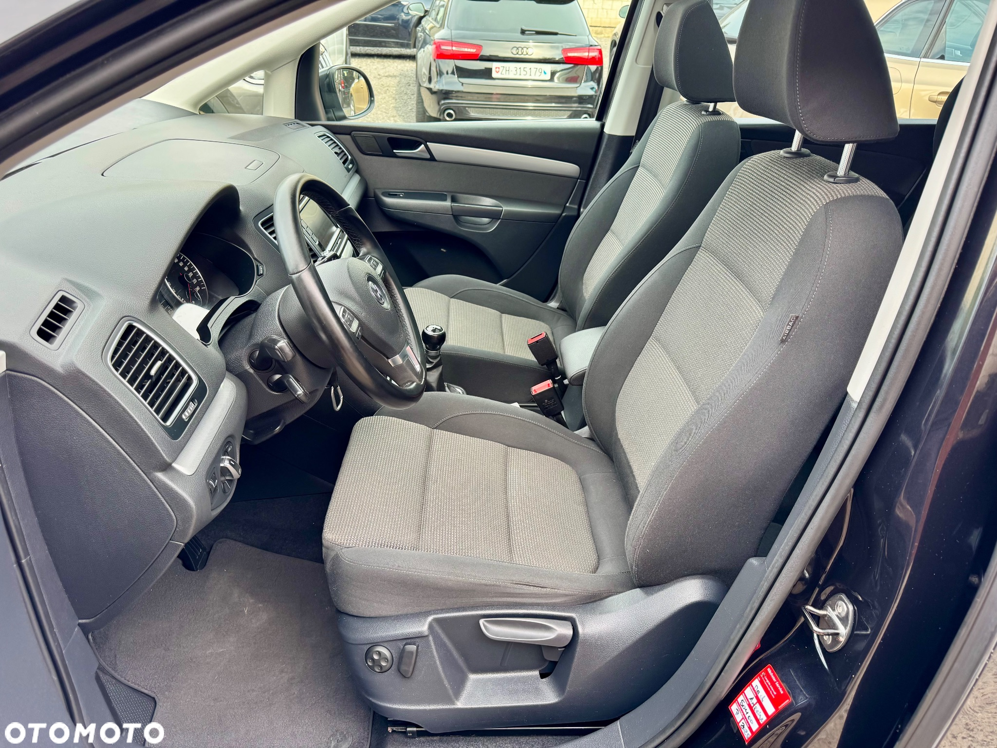 Volkswagen Sharan 2.0 TDI Comfortline - 11