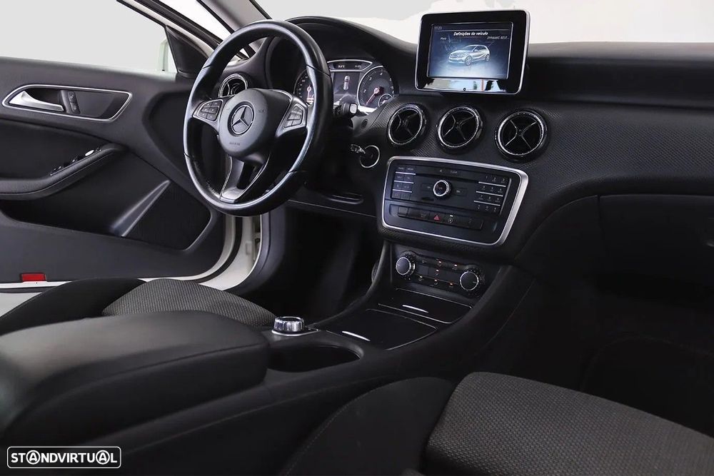 Mercedes-Benz A 180 - 5