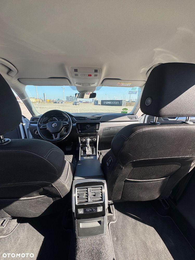 Skoda Superb 2.0 TDI Style DSG - 19