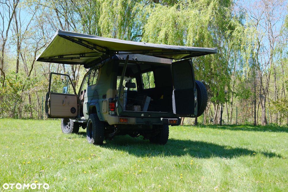 Toyota Land Cruiser - 5