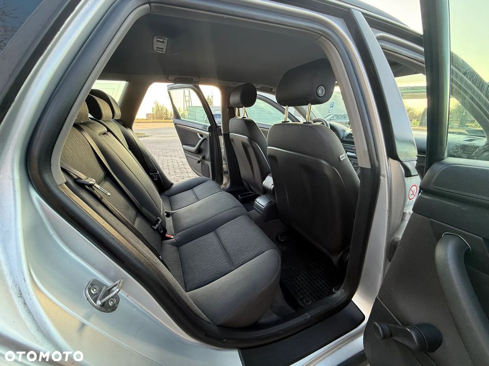 Audi A4 Avant - 13