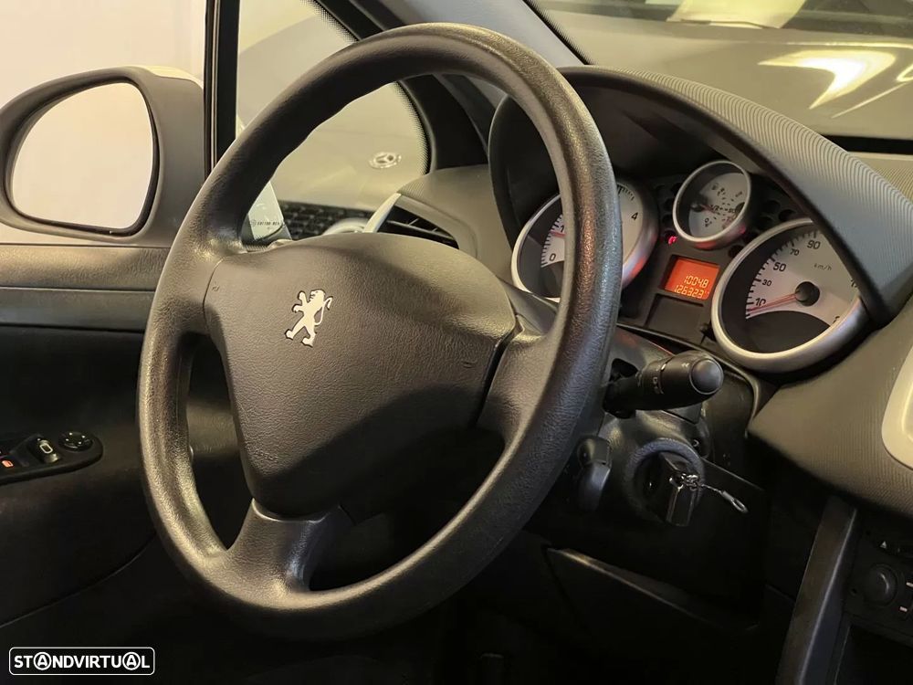 Peugeot 207 1.4 HDi Active - 12