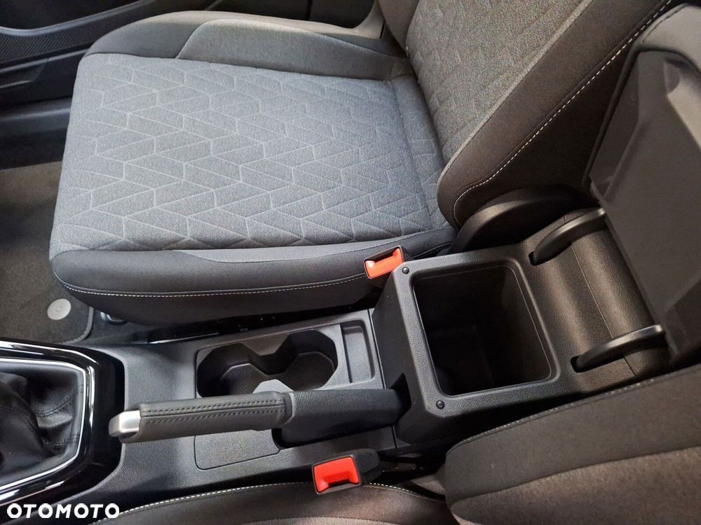 Volkswagen T-Cross - 23
