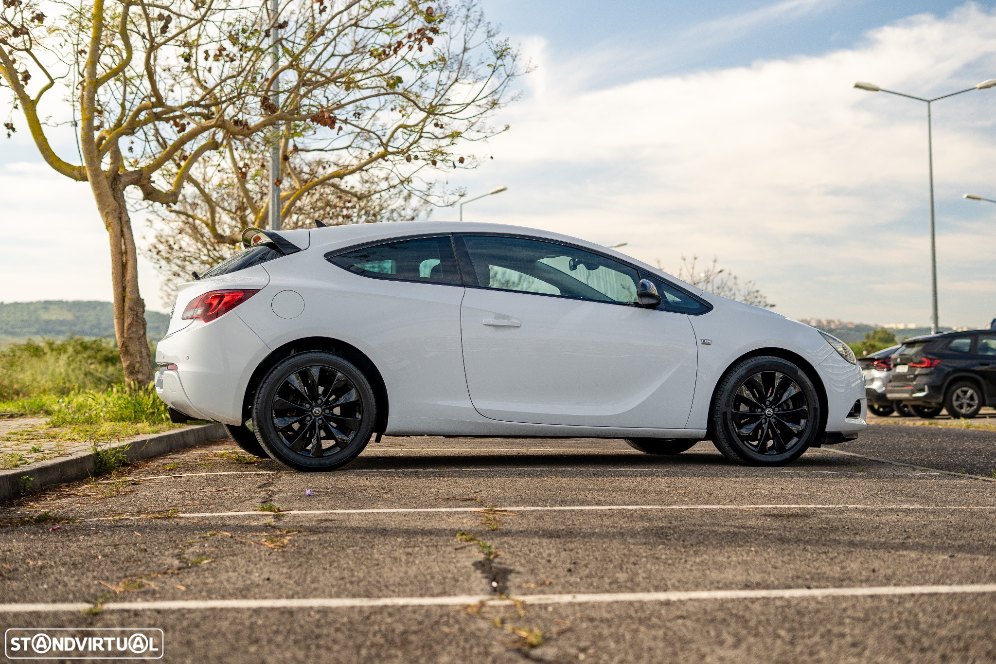 Opel Astra GTC - 5