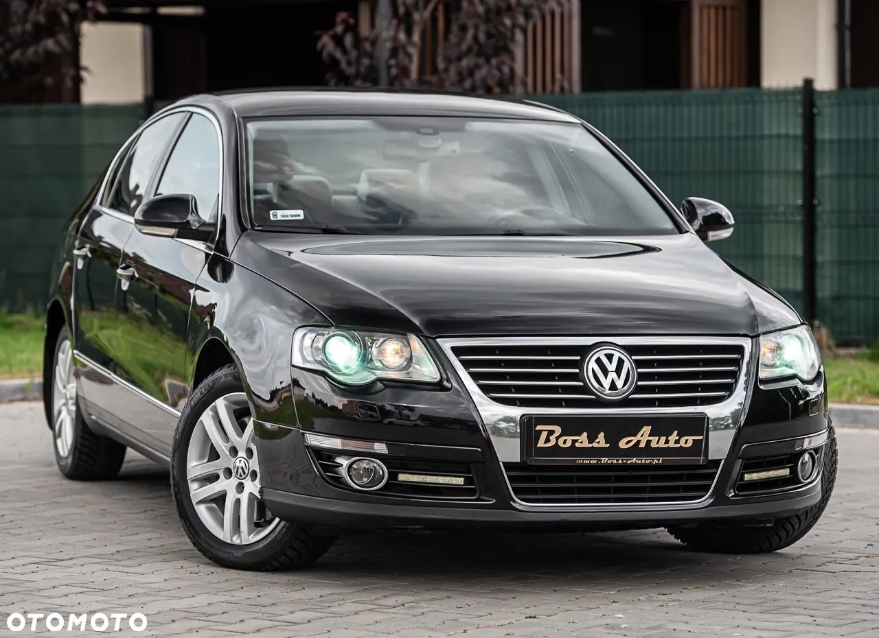 Volkswagen Passat 2.0 TDI DPF Highline DSG - 1