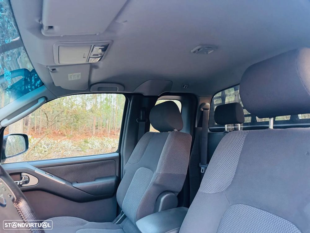 Nissan Navara 2.5 dCi CD SE Eastpak - 29