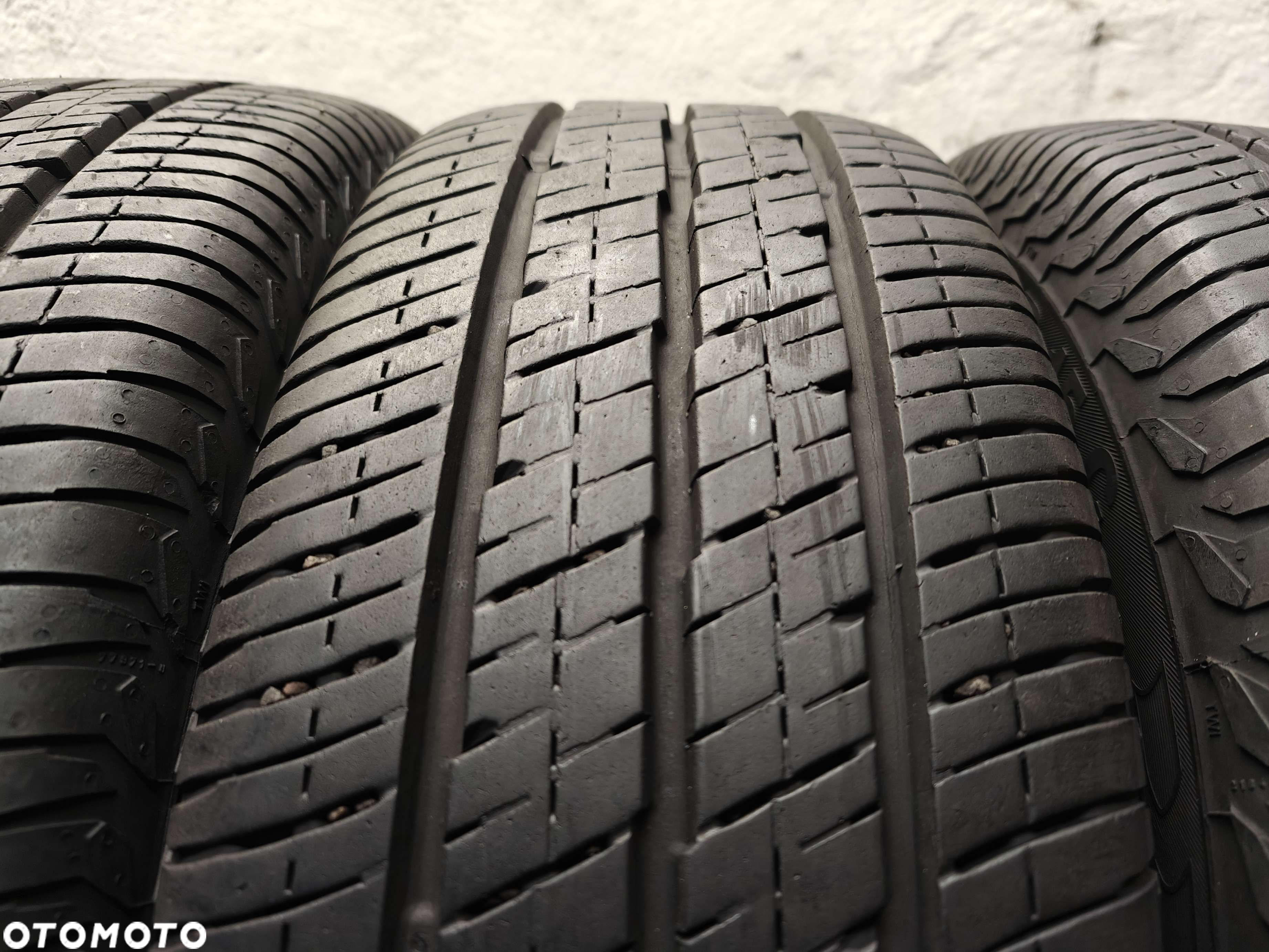 4x 215/65R15C opony zimowe Continental 8,3mm (N041) - 2