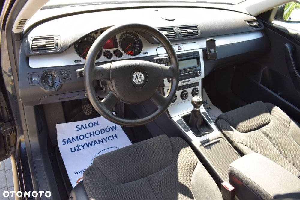 Volkswagen Passat - 17