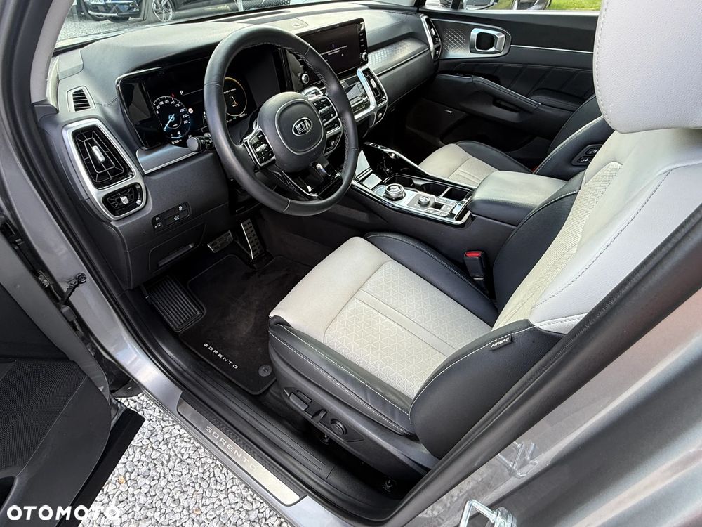 Kia Sorento - 31