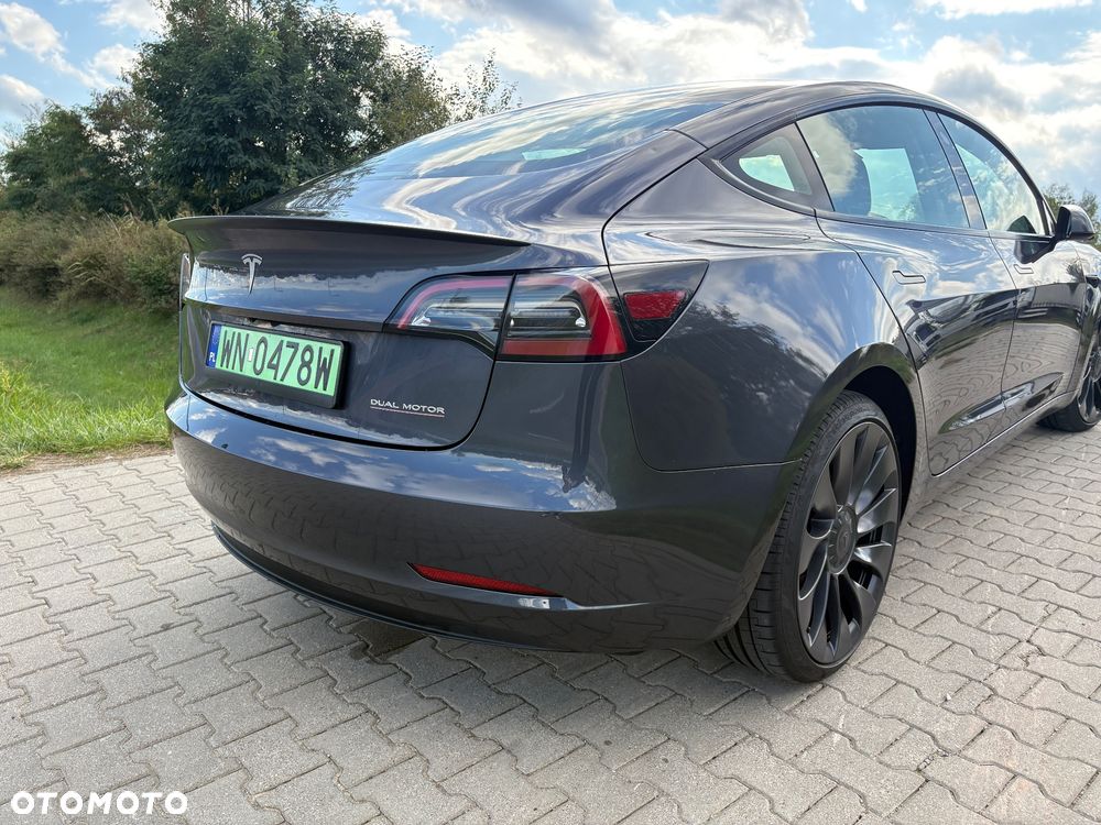Tesla Model 3 - 9