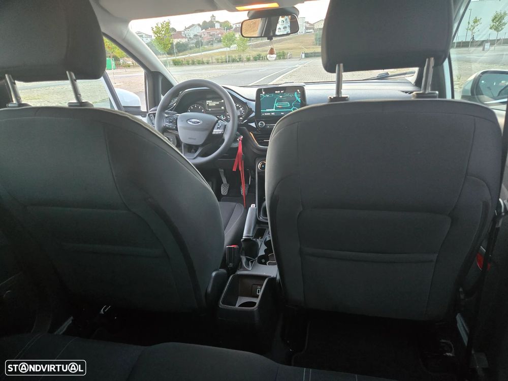 Ford Fiesta 1.1 TITANIUM - 24