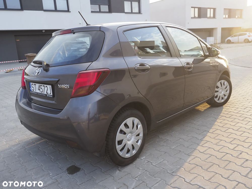 Toyota Yaris 1.33 Active EU6 - 9