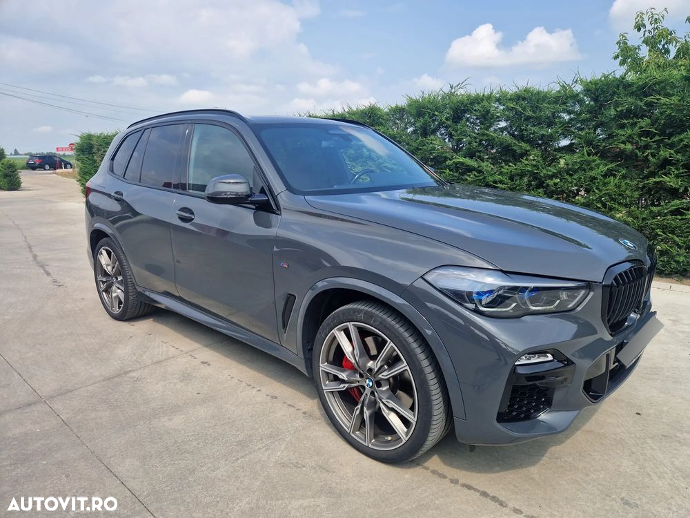 BMW X5 M M50i - 2