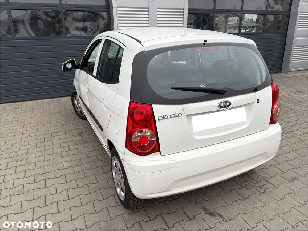 Kia Picanto - 3