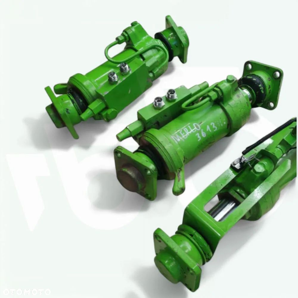 Siłownik stabilizacji osi 048642 180613 Merlo P38.13 - 14