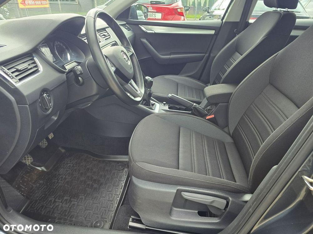 Skoda Octavia 1.5 TSI Business - 6