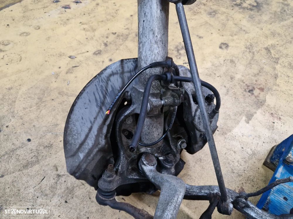 Charriot frontal usado BMW SERIE 7 E65 730D travagem amortecedores braços apoios motor - 7