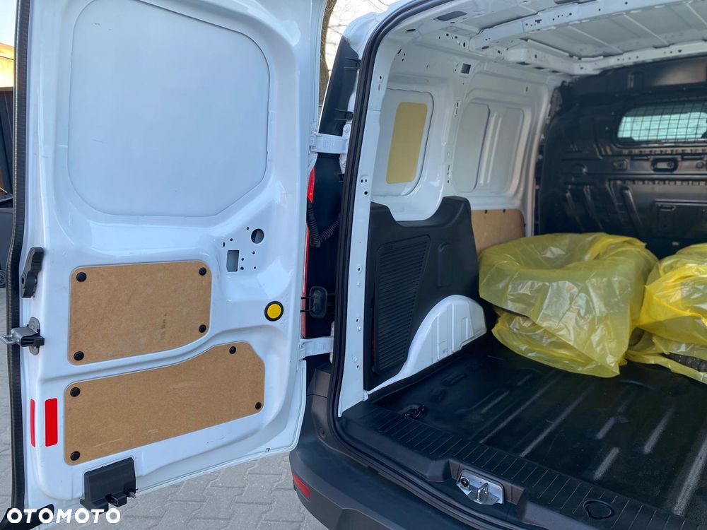 Ford CONNECT - 32