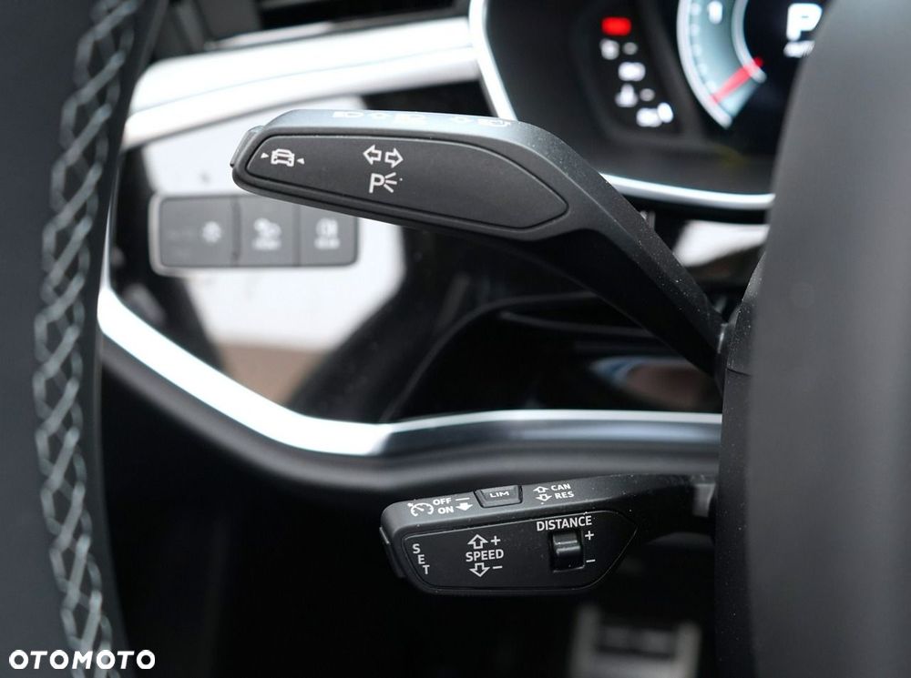 Audi Q3 - 23