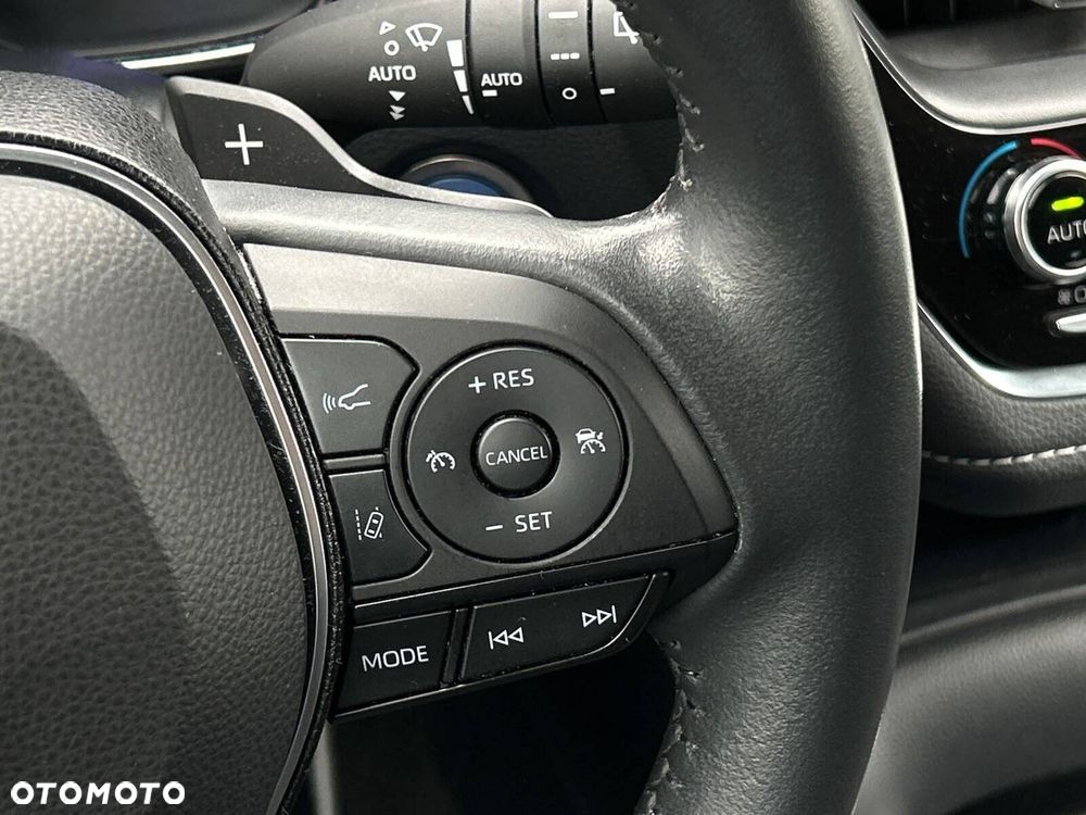 Toyota Corolla 2.0 Hybrid Comfort - 22