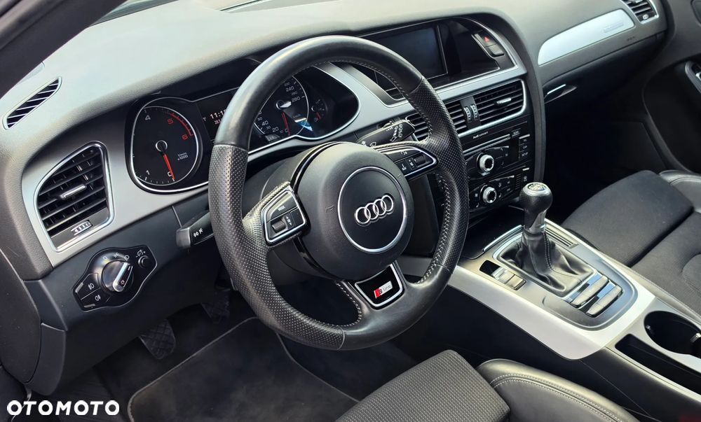 Audi A4 Avant 2.0 TDI DPF quattro S line Sportpaket - 8