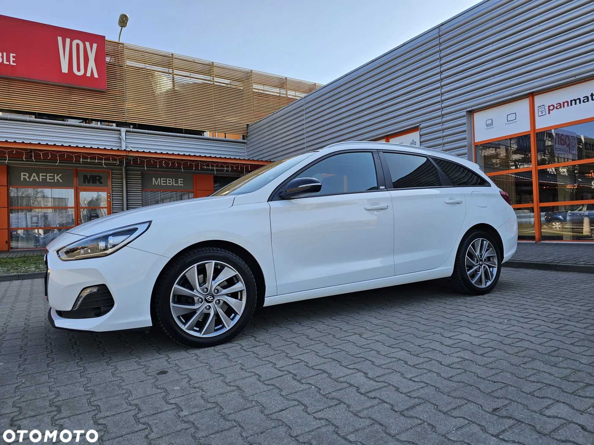 Hyundai i30 Kombi 1.4 T-GDI DCT Passion Plus - 10