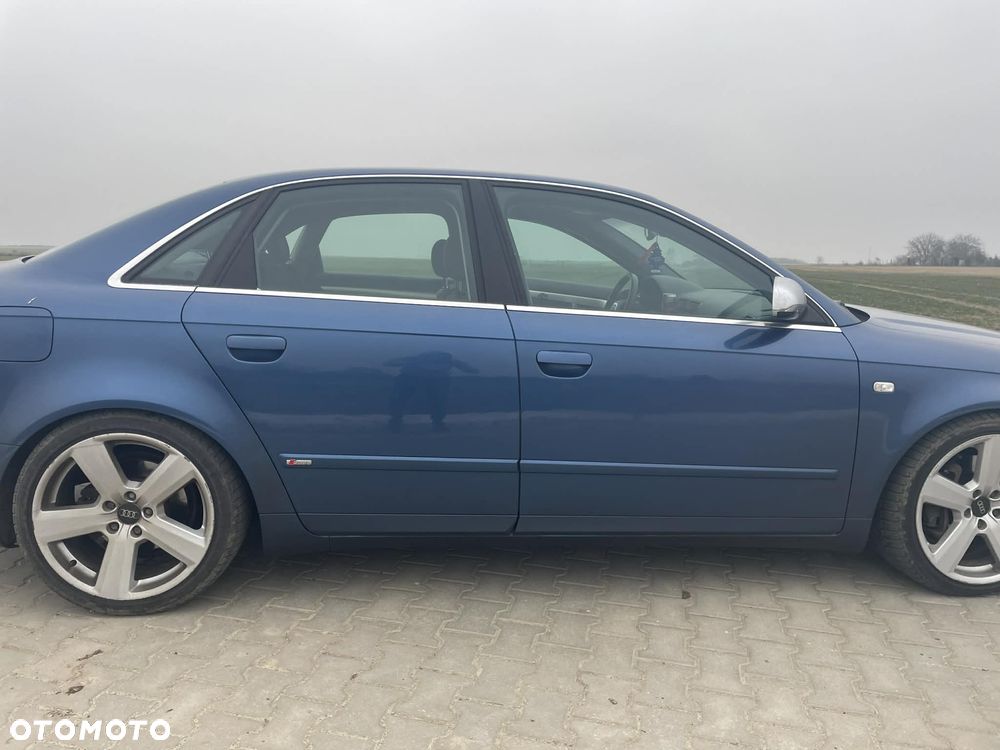 Audi A4 Limousine 2.0T FSI Quattro - 6