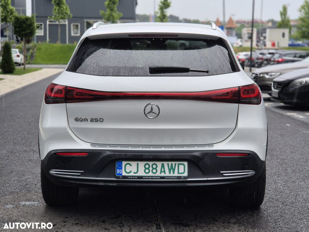 Mercedes-Benz EQA 250 - 6