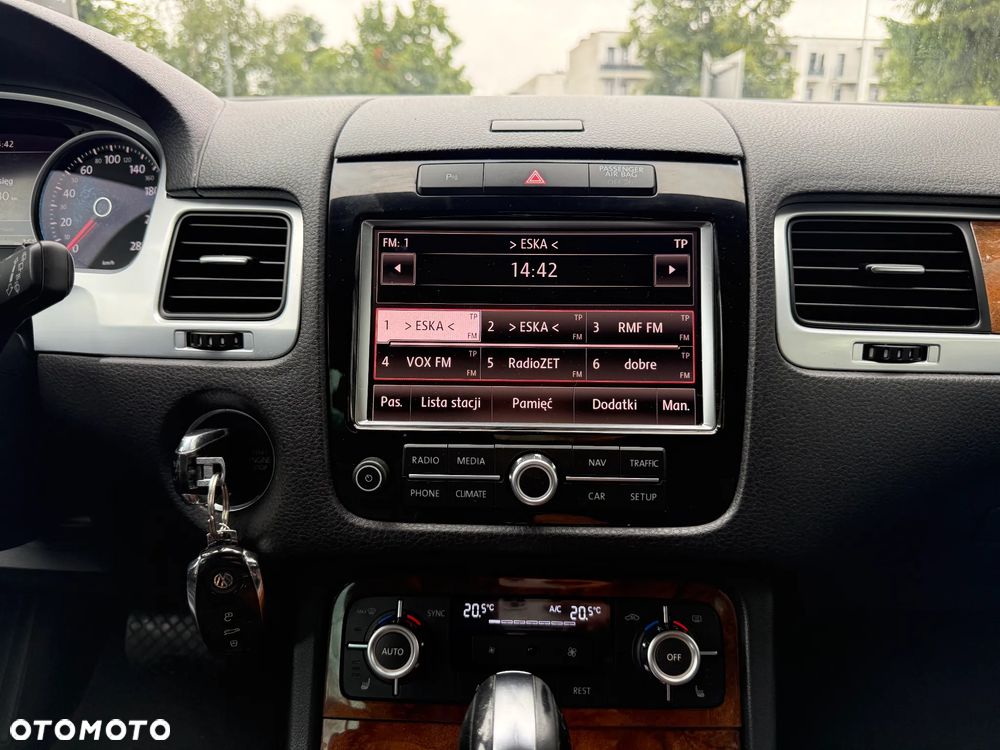 Volkswagen Touareg - 33