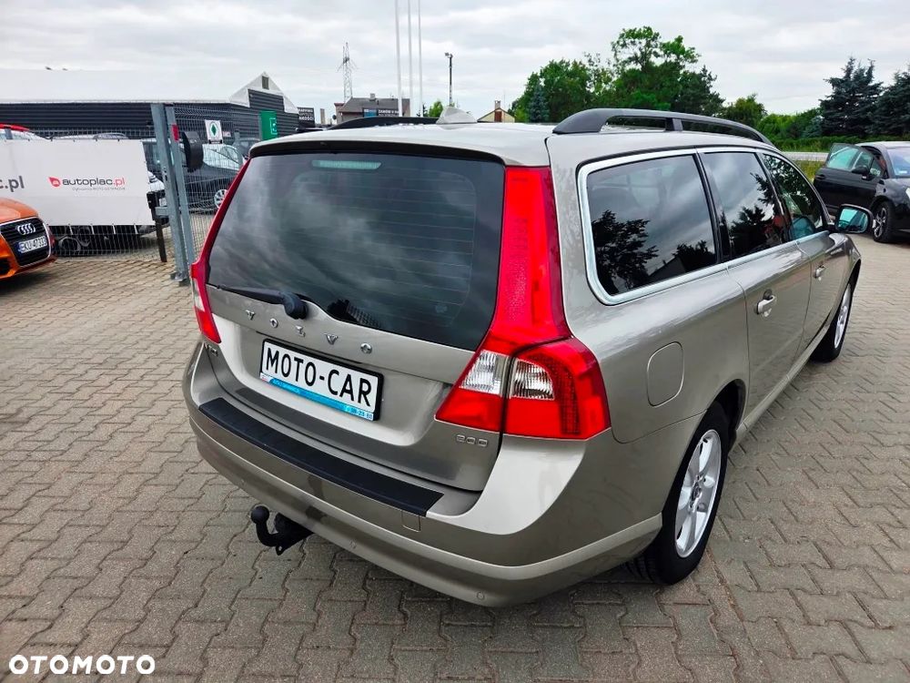 Volvo V70 2.0D Momentum - 10