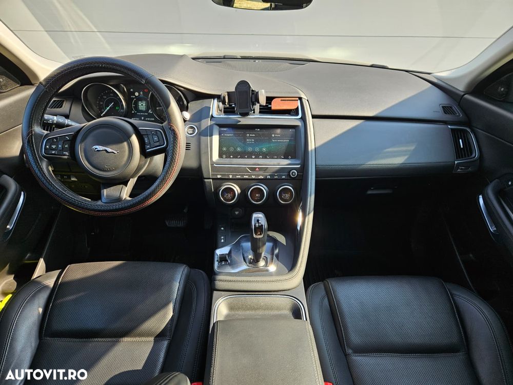 Jaguar E-Pace P200 AWD - 13