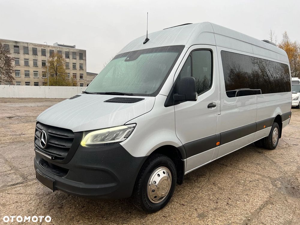 Mercedes-Benz Sprinter - 2