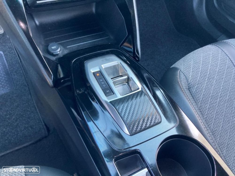 Peugeot 2008 1.2 Hybrid Allure e-DCS6 - 33