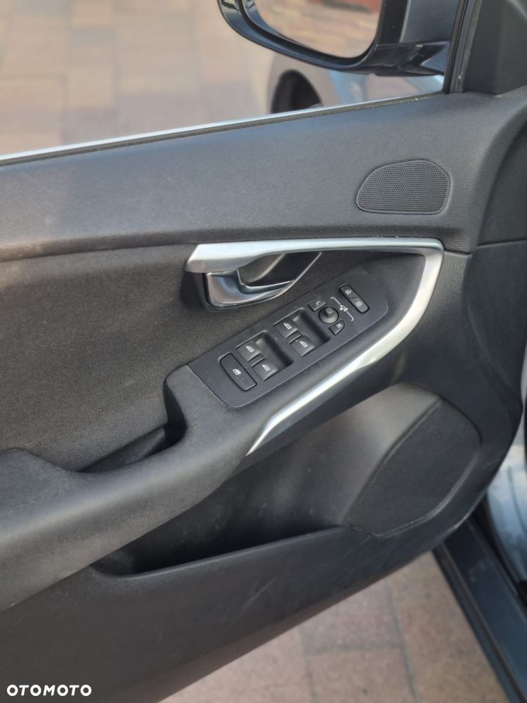 Volvo V40 D3 - 5
