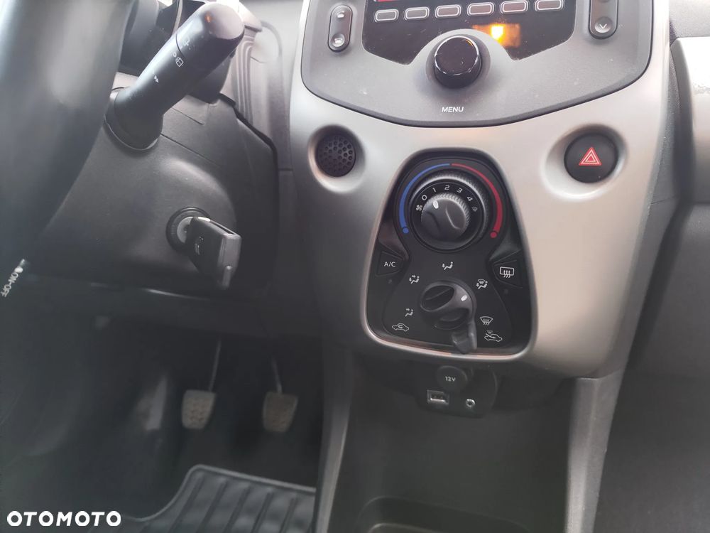 Citroën C1 1.0 VTi GPF Shine - 13