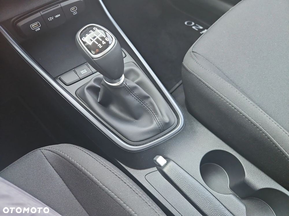 Hyundai i20 - 14