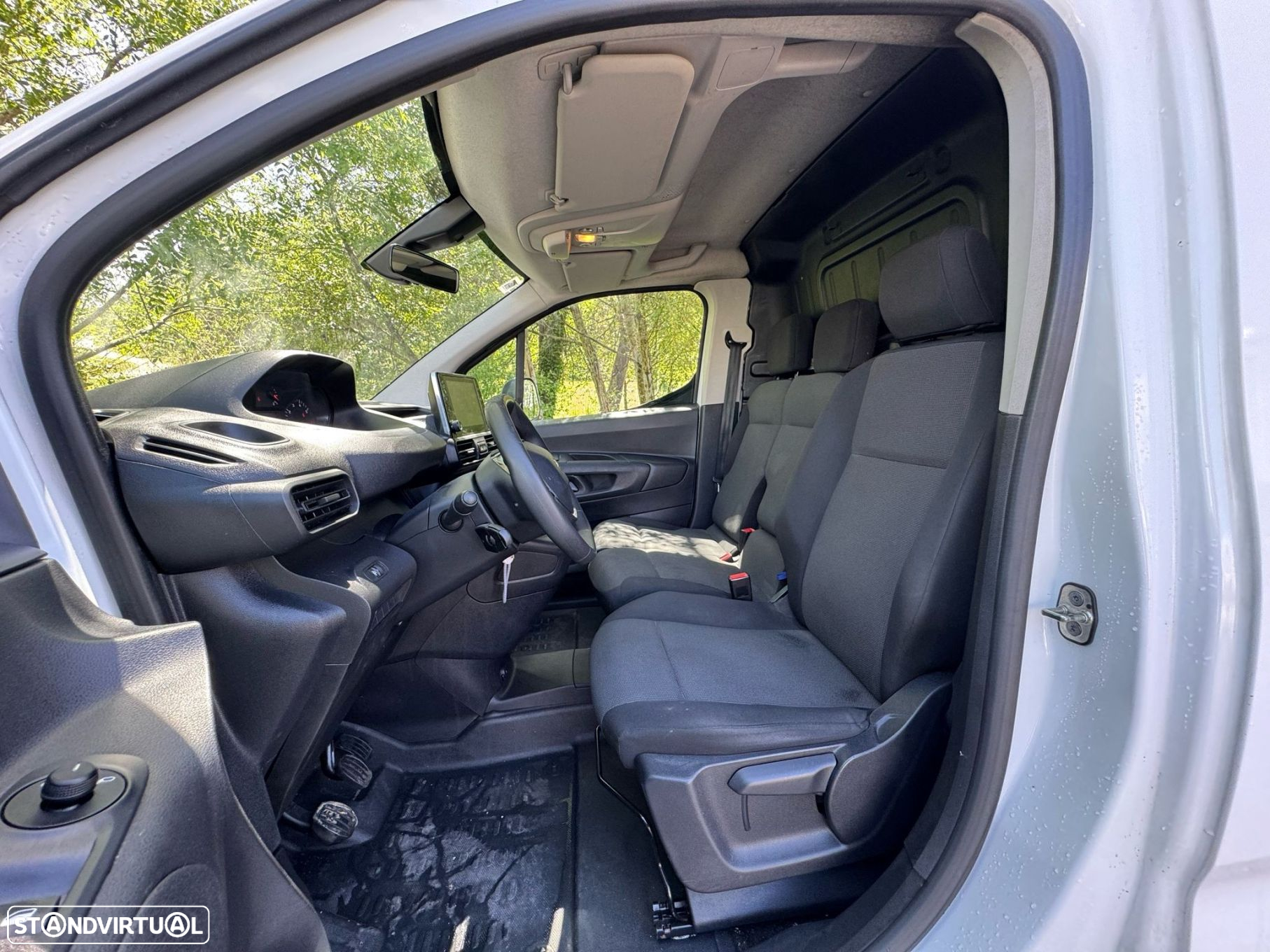 Peugeot Partner 1.5 BlueHDi Premium Longa - 26