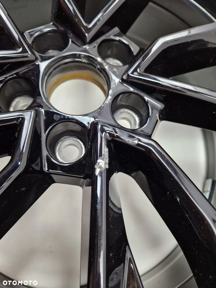 Felga Skoda Scala Kamiq 657601025 6,5Jx17H2 ET40 - 4