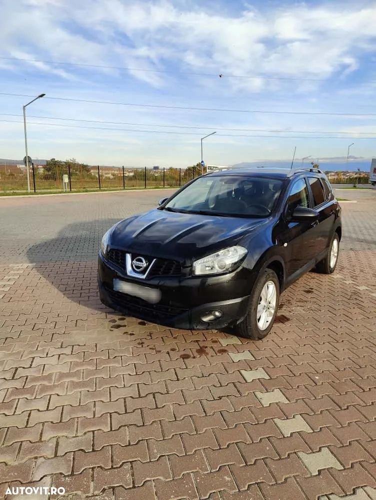 Nissan Qashqai+2 - 1