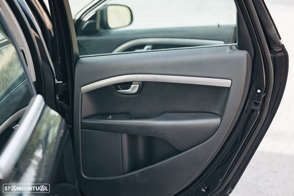 Volvo V70 1.6 D Drive Momentum - 11