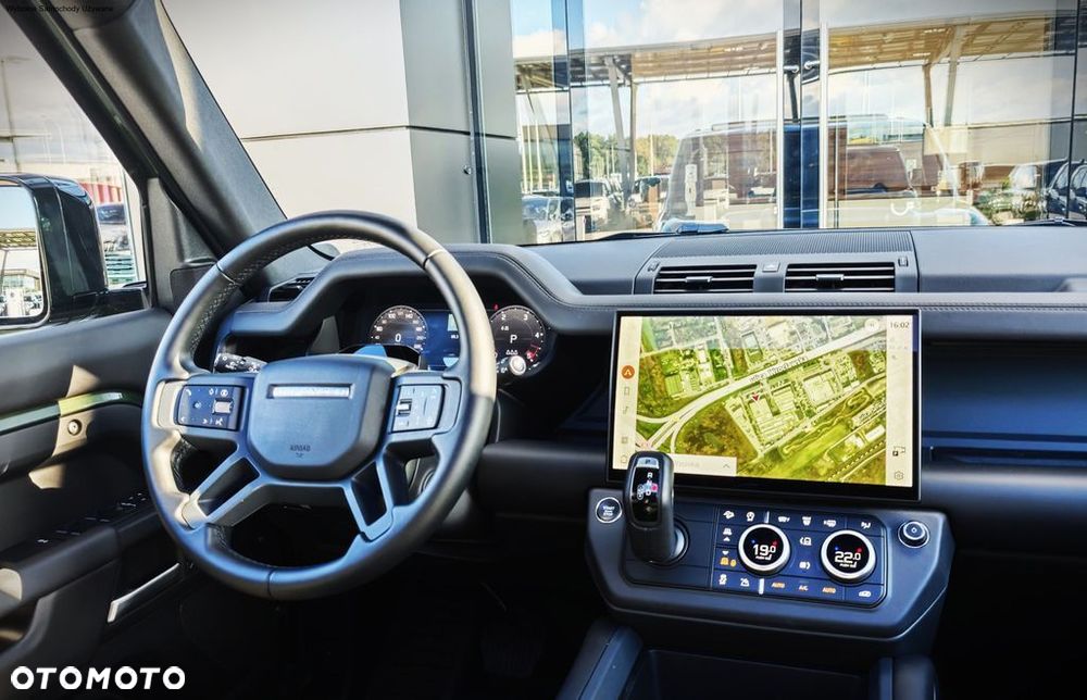 Land Rover Defender - 19