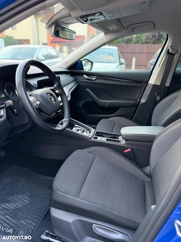 Skoda Octavia 2.0 TDI DSG Style - 6