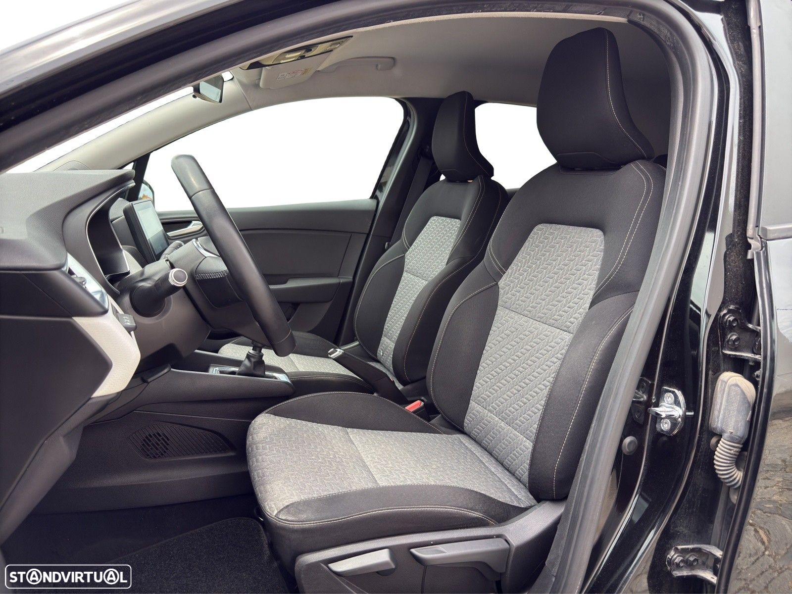 Renault Clio 1.0 TCe Limited - 11