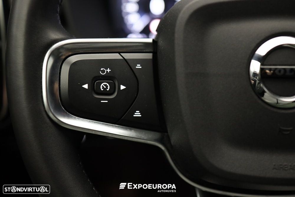 Volvo XC 40 1.5 T2 Plus Dark Auto - 12